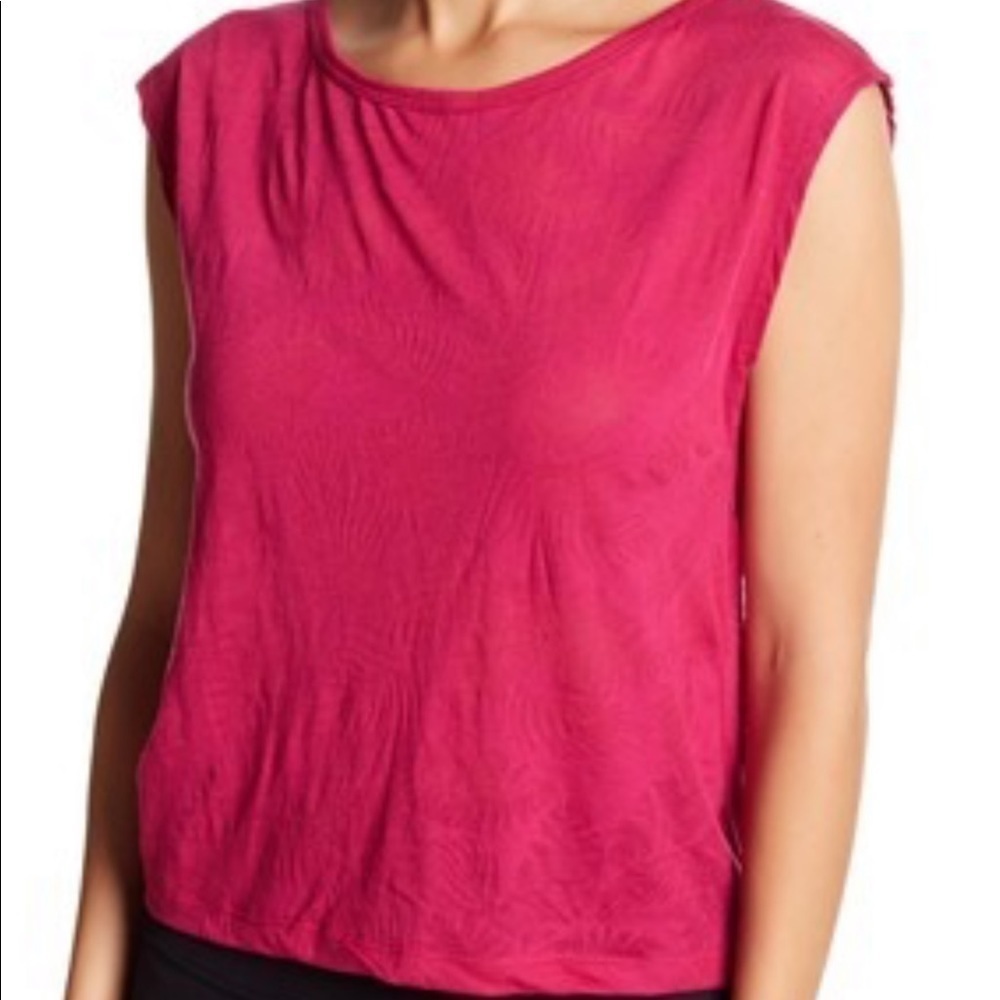 Zella Tee in Pink
